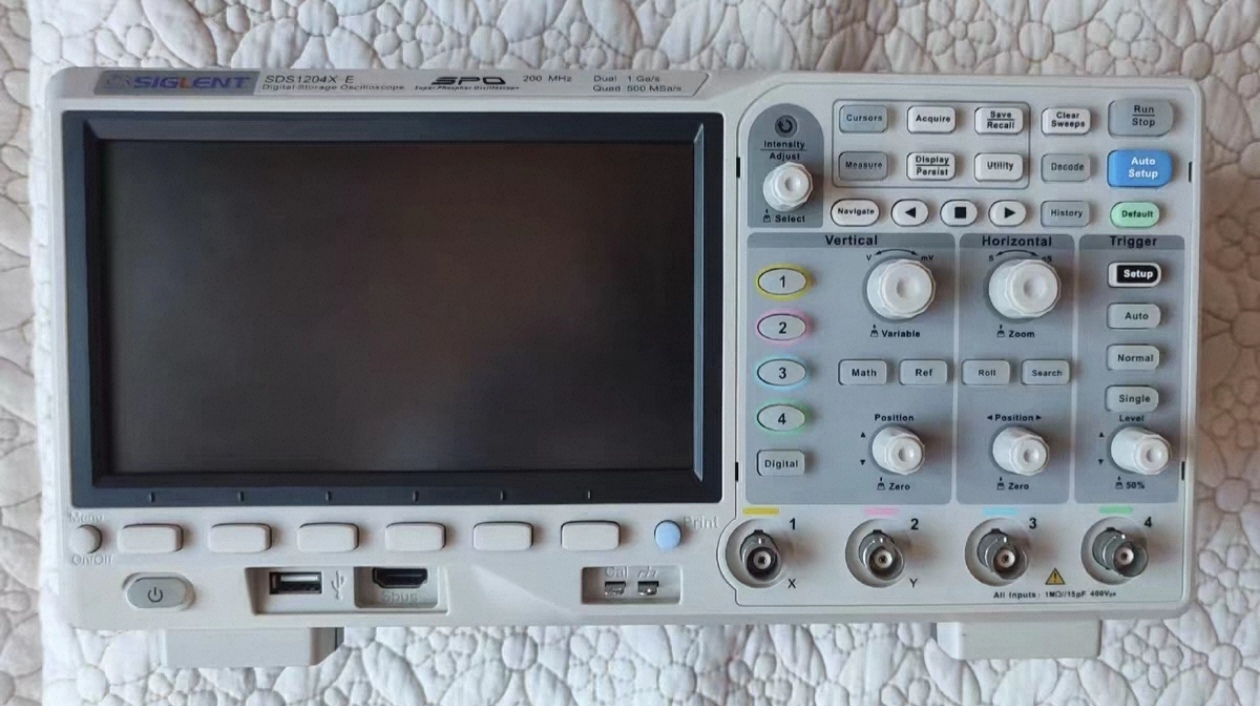 SIGLENT SDS1204X-E 200MHz 4-Ka – Digital Storage Oscilloscope 4 Channel 100Mhz Bewertung und Preis
